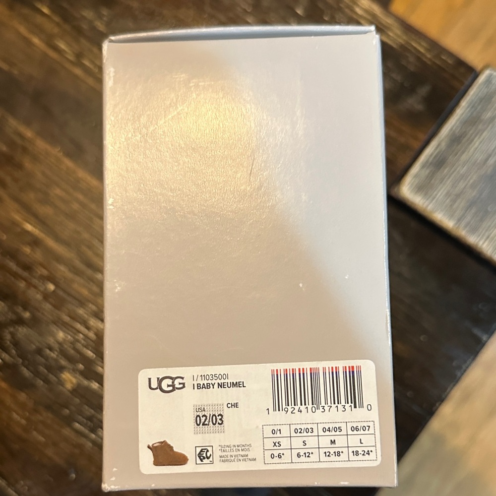 UGG Kids Tan Suede Boots - Picture 7 of 7